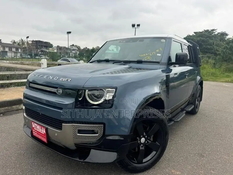 Land Rover Defender HSE sunroof leather 2023