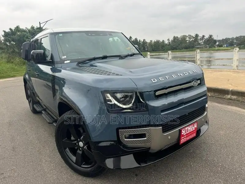 Land Rover Defender HSE sunroof leather 2023
