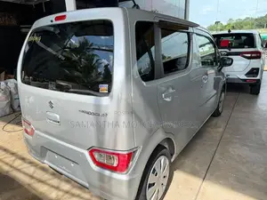 Suzuki Wagon R FX Petrol 2025