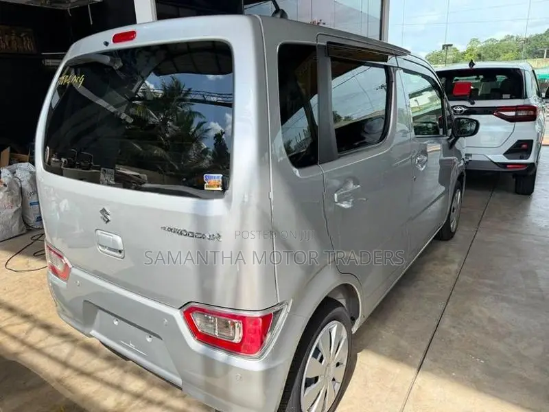 Suzuki Wagon R FX Petrol 2025