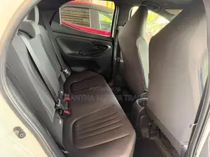 Toyota Yaris X Grade 2025
