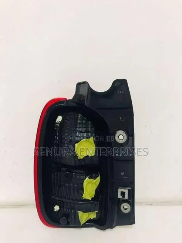 Suzuki Alto HA37 tail Light Rh
