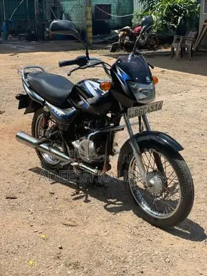 Bajaj CT100 2017