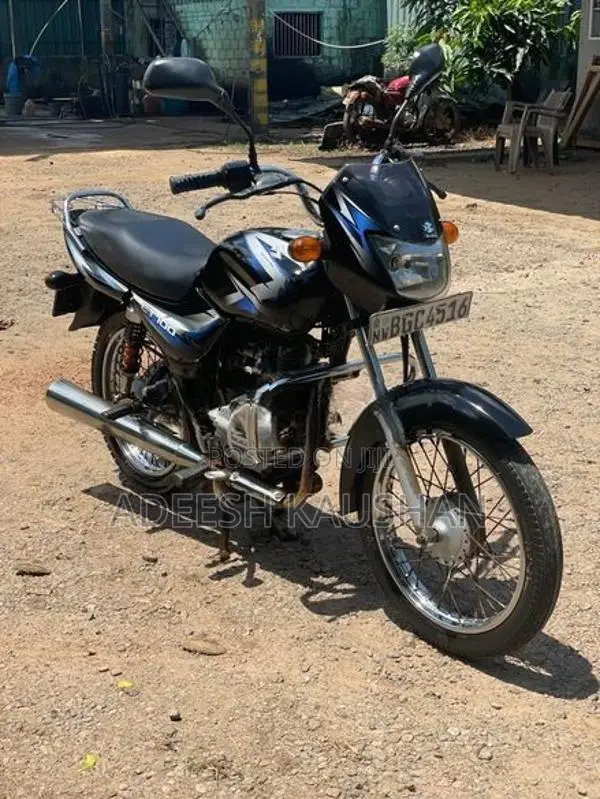 Bajaj CT100 2017