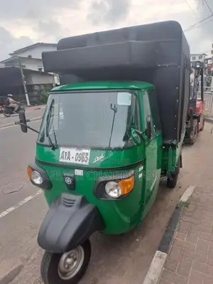 Piaggio Ape 2025