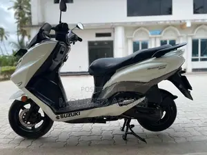 Suzuki Burgman 125 2020