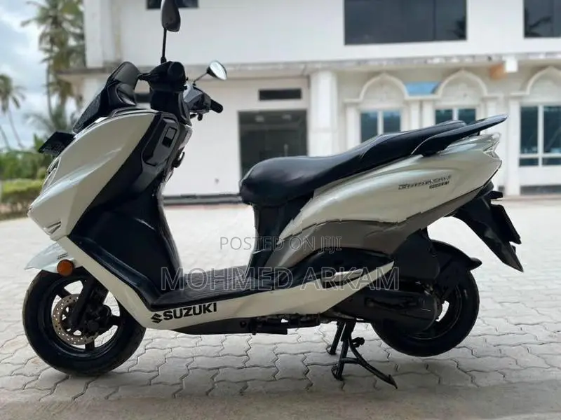 Suzuki Burgman 125 2020