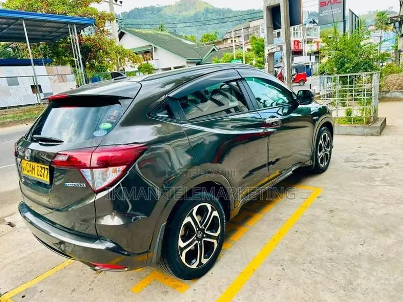 Honda Vezel 2015