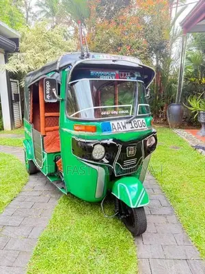 Bajaj RE Three Wheeler 2015