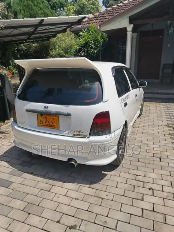 Toyota Starlet NP 90 1996