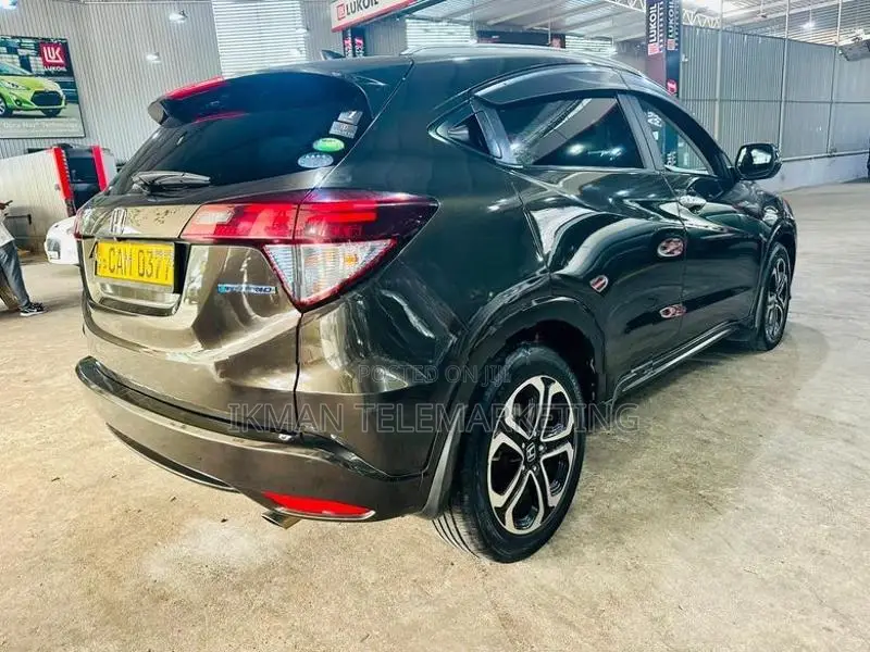 Honda Vezel 2015