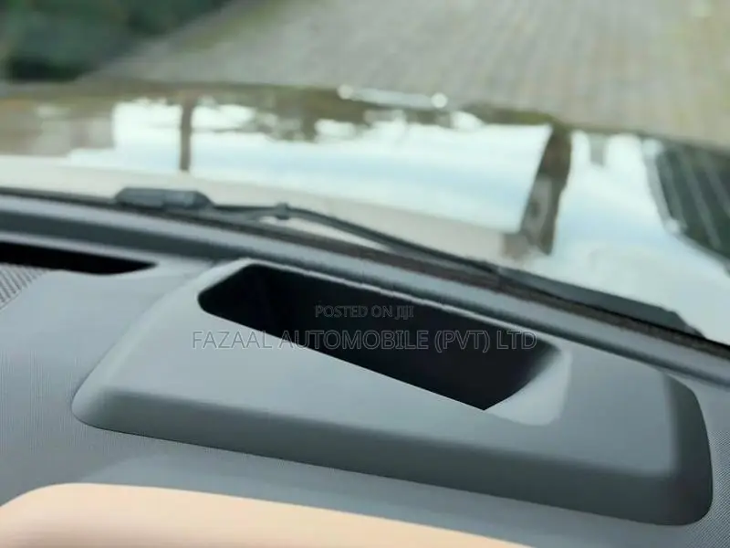 Land Rover Defender 110 X-Dynamic SE 2026