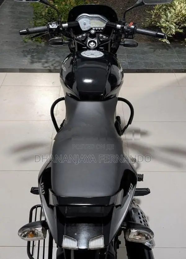 Bajaj Pulsar 150 2016