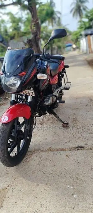 Bajaj Pulsar 180 2010