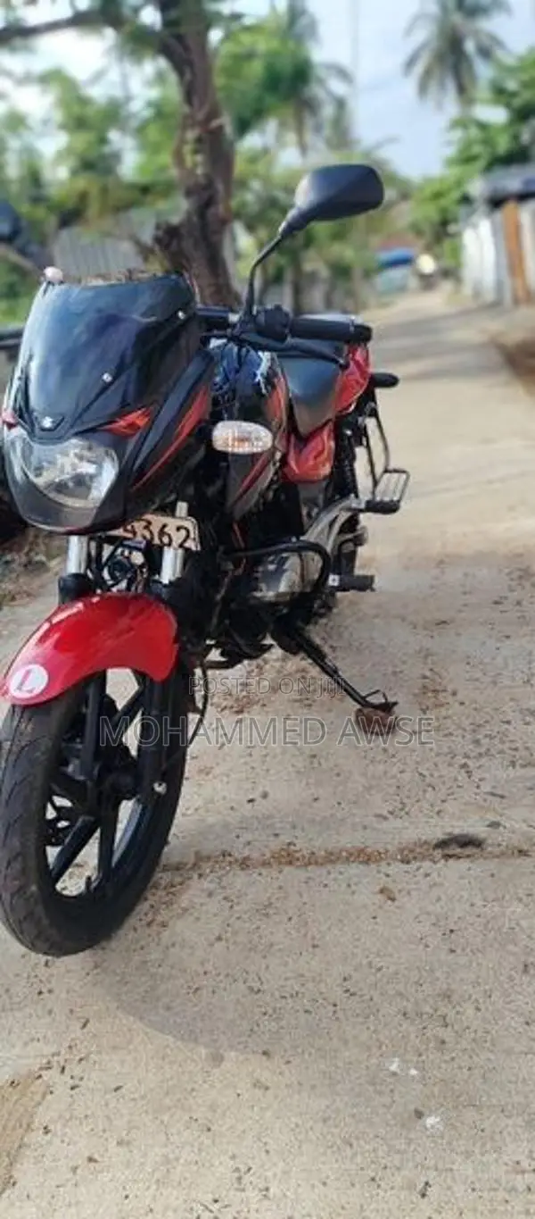 Bajaj Pulsar 180 2010