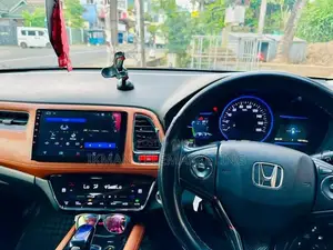 Honda Vezel 2015