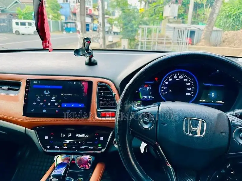 Honda Vezel 2015