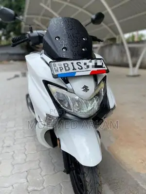 Suzuki Burgman 125 2020