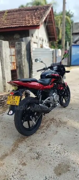 Bajaj Pulsar 180 2010