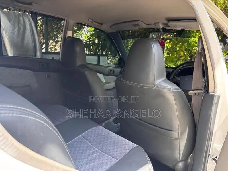 Toyota Starlet NP 90 1996