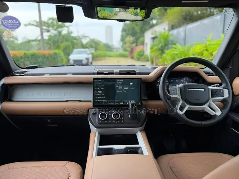 Land Rover Defender 110 X-Dynamic SE 2026