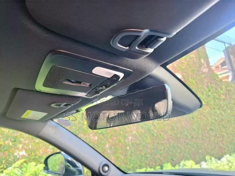 Toyota Yaris X LTD 2025