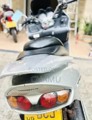 Honda Forza 2007