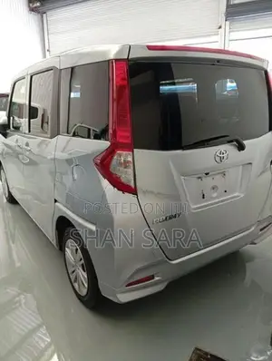 Toyota Roomy X Grade 2023