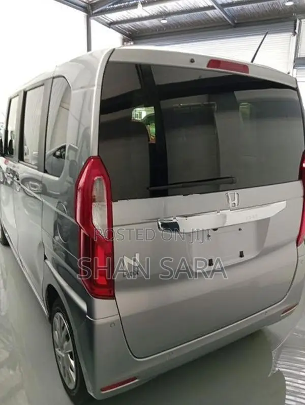 Honda N-Box G Grade 2023