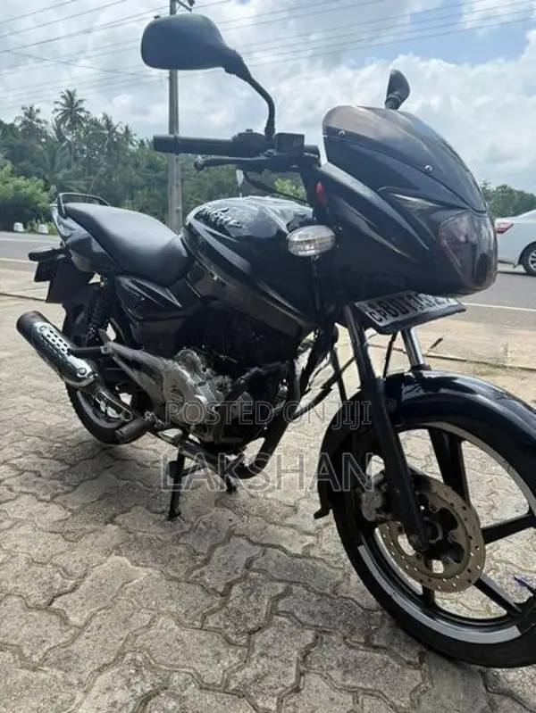 Bajaj Pulsar 150 2016