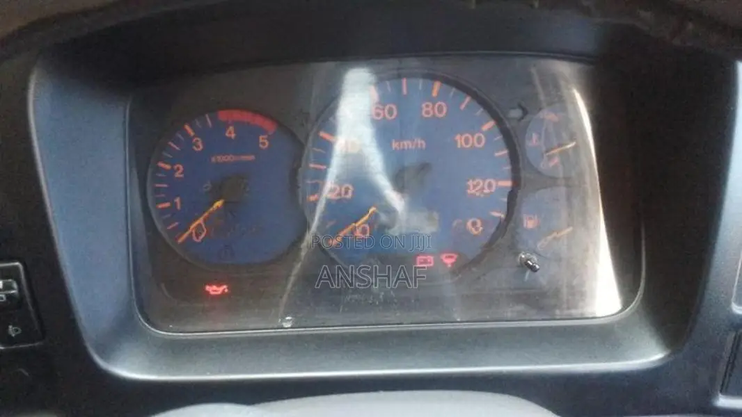 Mazda Titan 2000