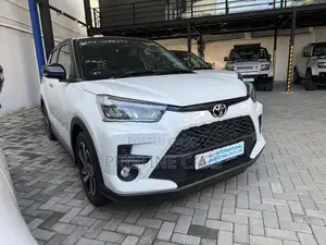 Toyota Raize Z 1,000CC 4WD 2025