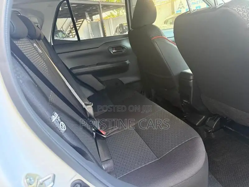 Toyota Raize Z 1,000CC 4WD 2025
