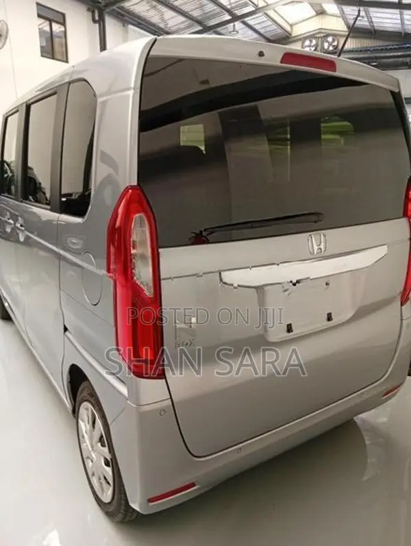 Honda N-Box G 2023