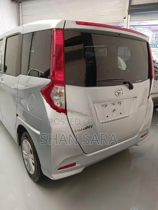 Toyota Roomy X 2023