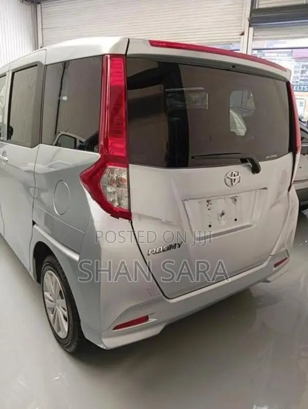 Toyota Roomy X 2023