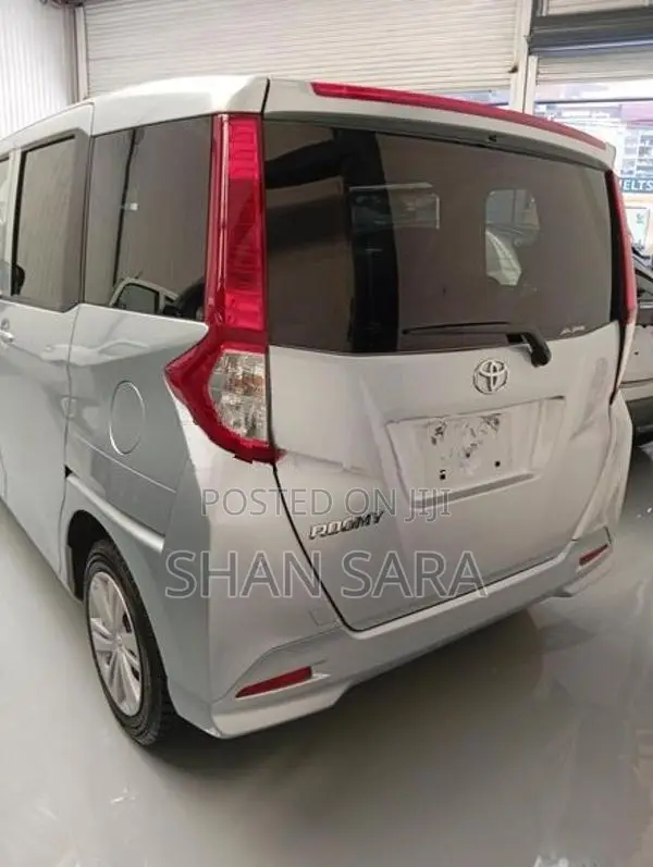 Toyota Roomy X 2023