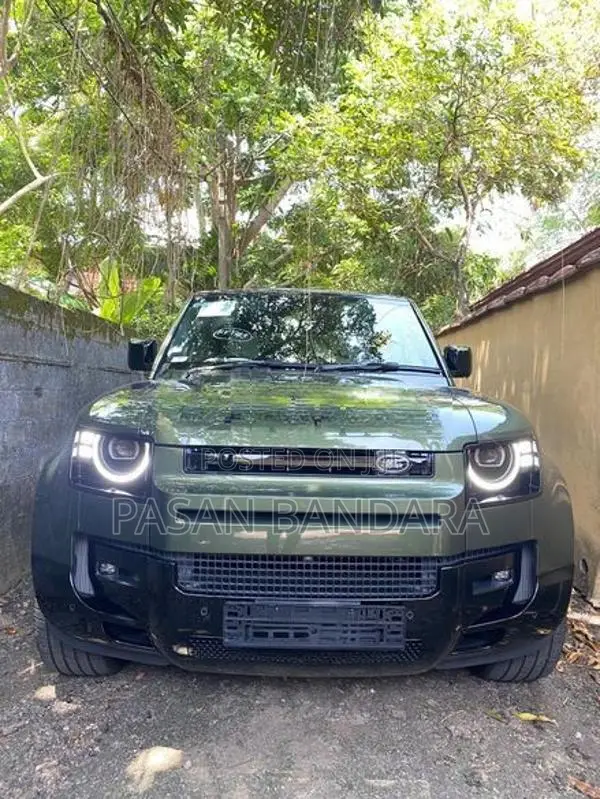 Land Rover Defender Fully Loaded 2026