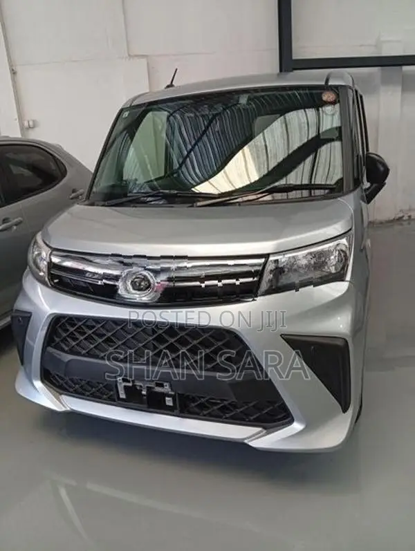 Toyota Roomy x 2023