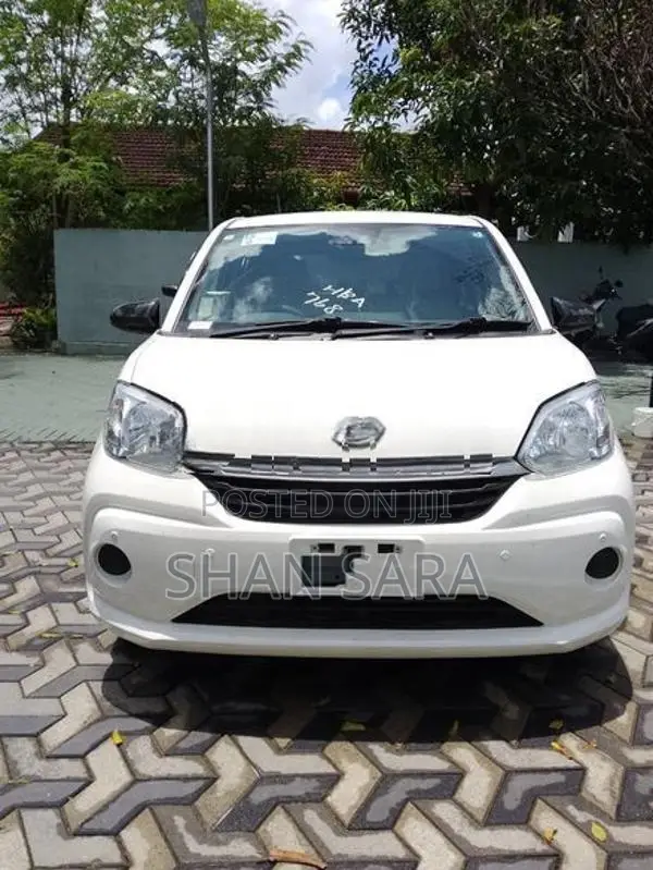 Toyota Passo X 2023