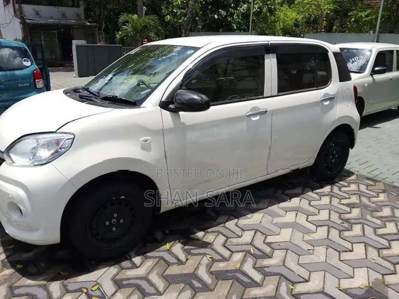 Toyota Passo X 2023