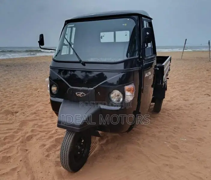 Mahindra Alfa Load Career 2026