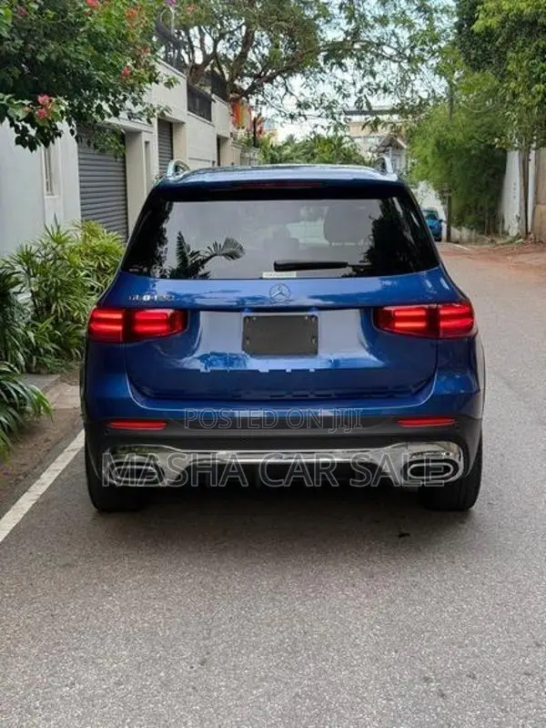 Mercedes Benz GLB 180 AMG Premium Plus 2024