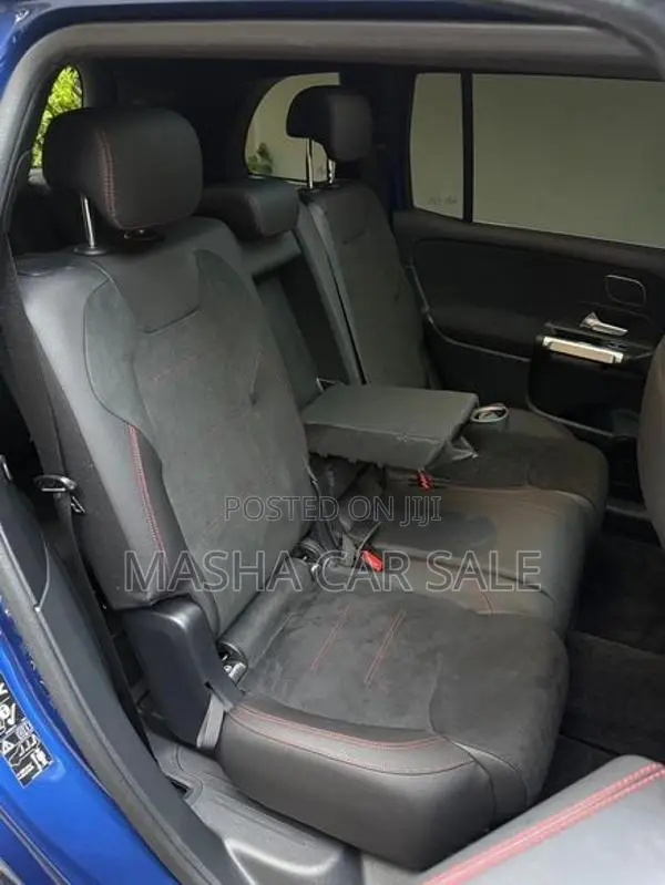 Mercedes Benz GLB 180 AMG Premium Plus 2024