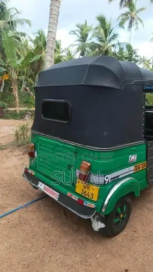 Bajaj RE 175 2008