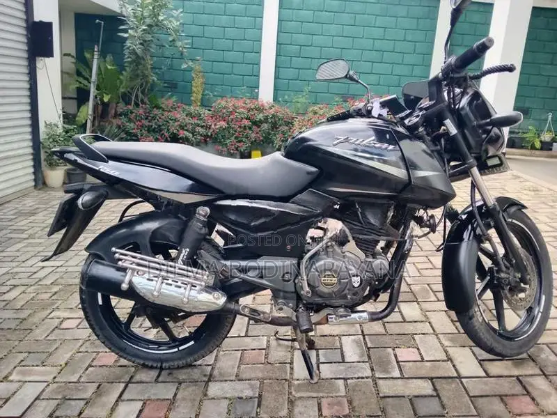 Bajaj Pulsar 150 2017