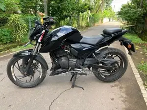 TVS Apache RTR 200 2017