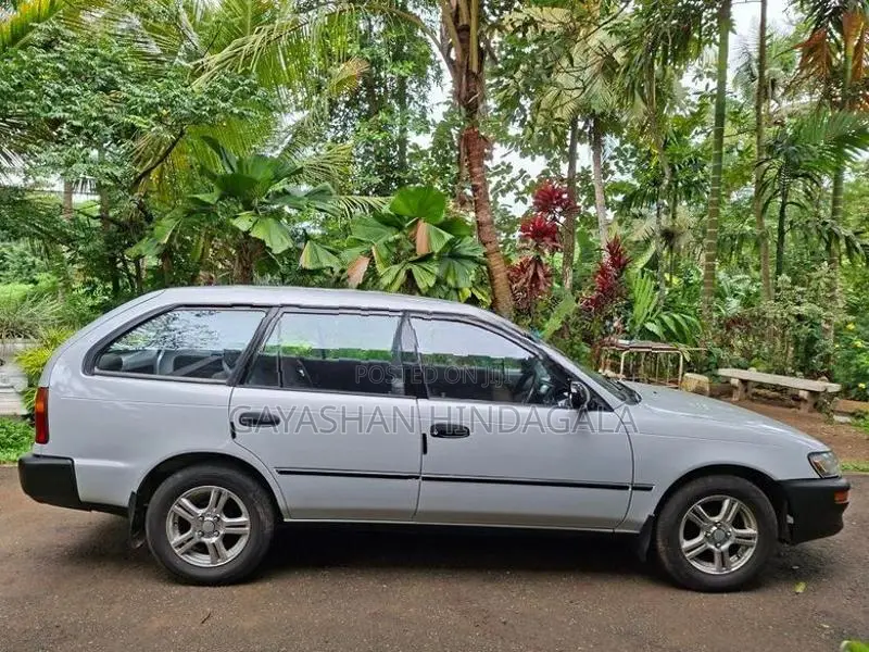 Toyota Corolla CE 108 1996