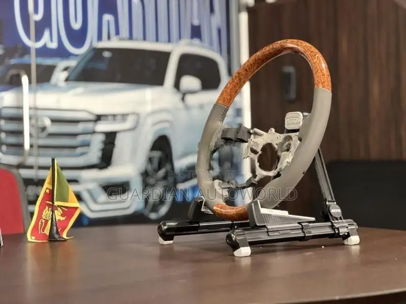 LC 200 teak steering wheel (wheel only)
