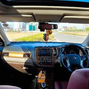 Mitsubishi Outlander PHEV Premium 2015